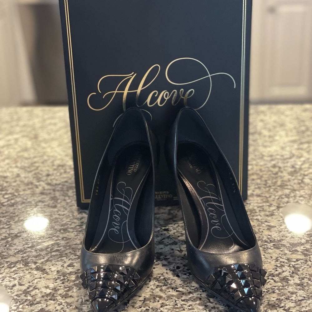 Valentino Alcove black pump EU 37.5. 90mm
